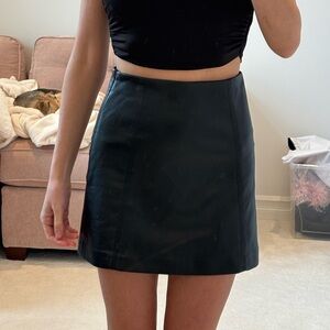 Aritzia Babaton Classic Black faux leather vegan Women's Skirt a line 0 xs